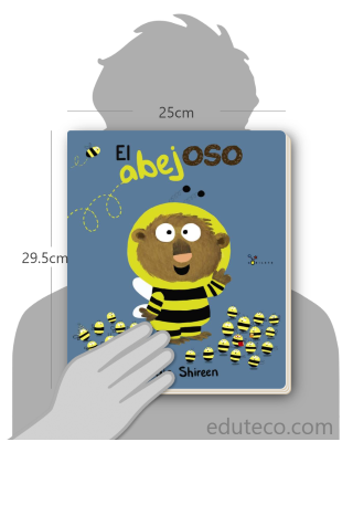 Comparación del tamaño de el libro El abejoso respecto a una persona. Este mide 25 centímetros de ancho por 29.5 centímetros de alto