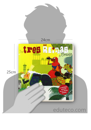 Comparación del tamaño de el libro Las tres reinas de Oriente respecto a una persona. Este mide 24 centímetros de ancho por 25 centímetros de alto