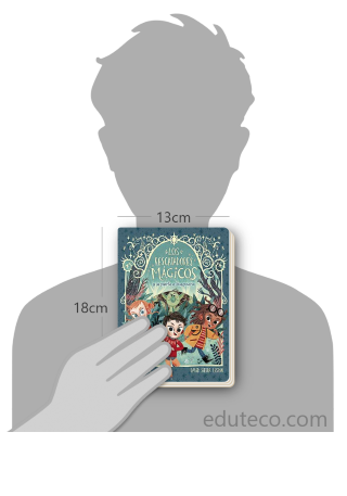 Comparación del tamaño de el libro Los Rescatadores Mágicos respecto a una persona. Este mide 13 centímetros de ancho por 18 centímetros de alto