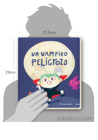 Comparación del tamaño de el libro Un vampiro peligrozo respecto a una persona. Este mide 25.5 centímetros de ancho por 29 centímetros de alto